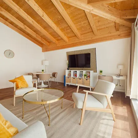 Lta Penthouse Mit 2 Dachterrassen Fuer Bis Zu 7 Personen Monaco di Baviera