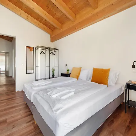 Lta Penthouse Mit 2 Dachterrassen Fuer Bis Zu 7 Personen Appartamento *